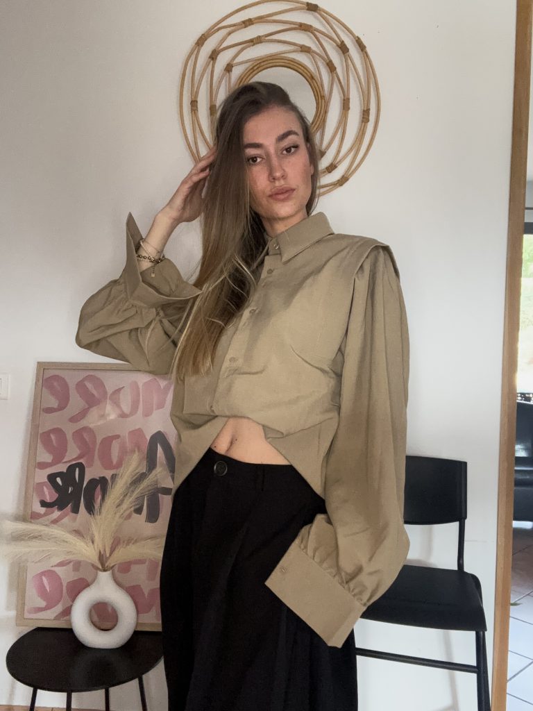 Chemise Pli Épaule