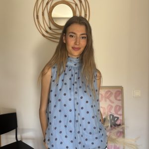 Top pois col foulard